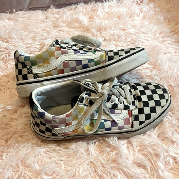 size 3 checkered vans